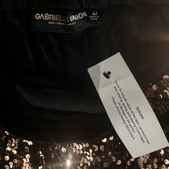 Gabrielle Union Gold Sequin holiday pants - Picture 8 of 11